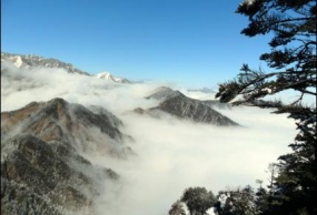 安仁古镇鹤鸣山西岭雪山错峰温泉2日游