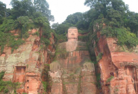 熊猫基地乐山大佛峨眉山二日游